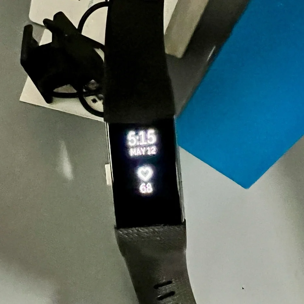 Fitbit Charge 2 For Spares Or Repair- Please Read